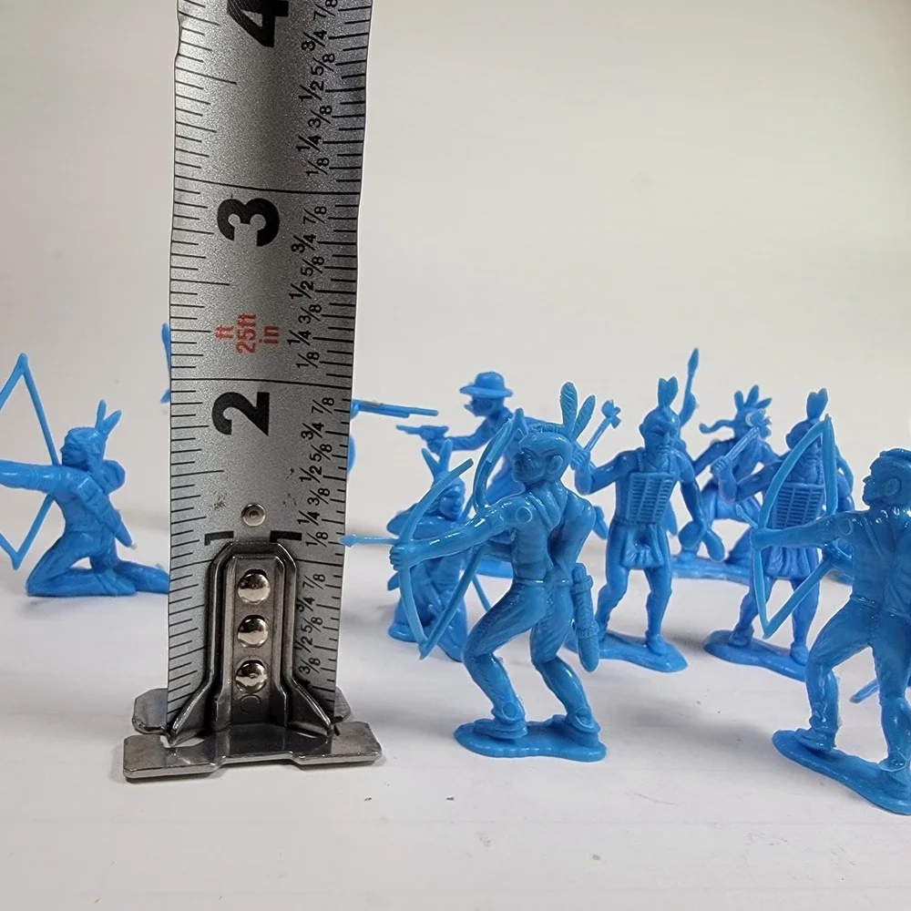 Marx 1970s Fort Apache 4202 Dark Blue Pioneers Set Lot